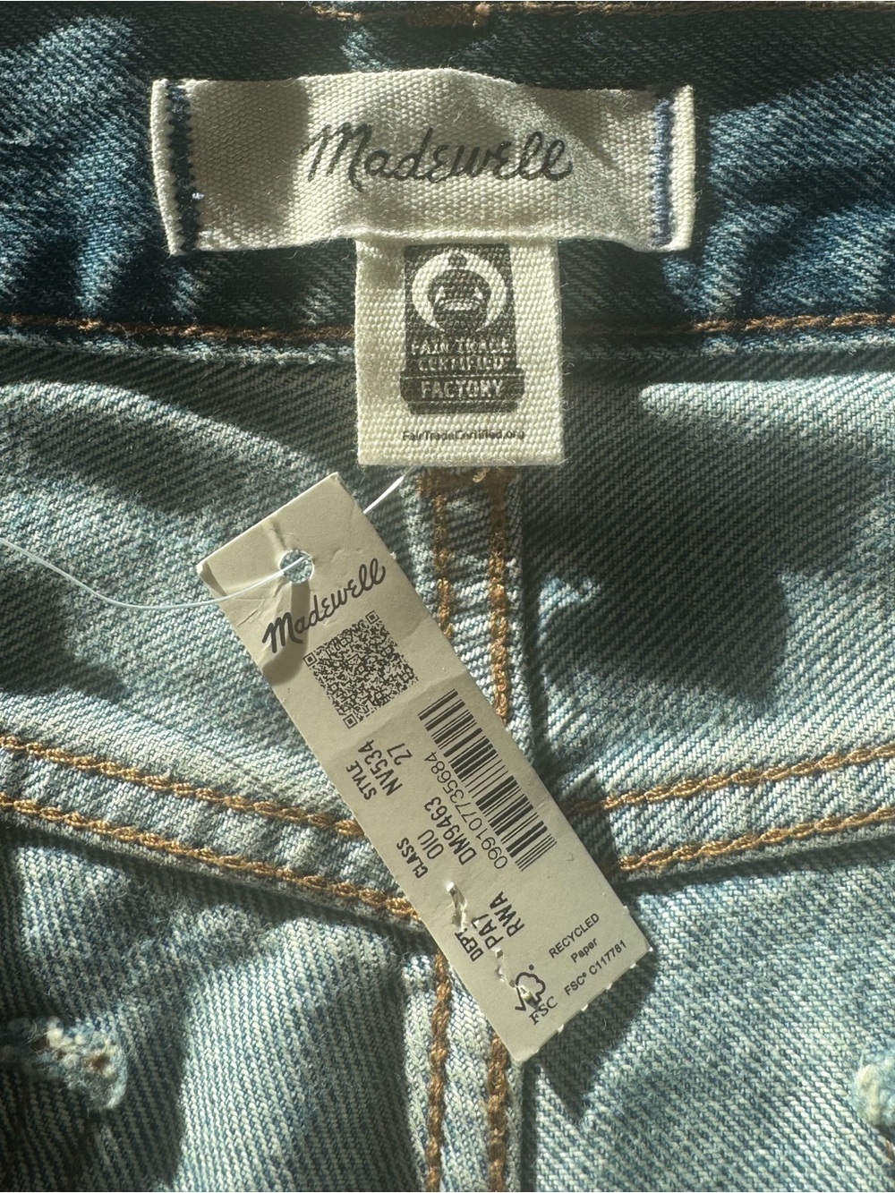 New! Madewell Pieced Barrel-Leg Jeans Rockcastle Wash - Picture 6 of 6